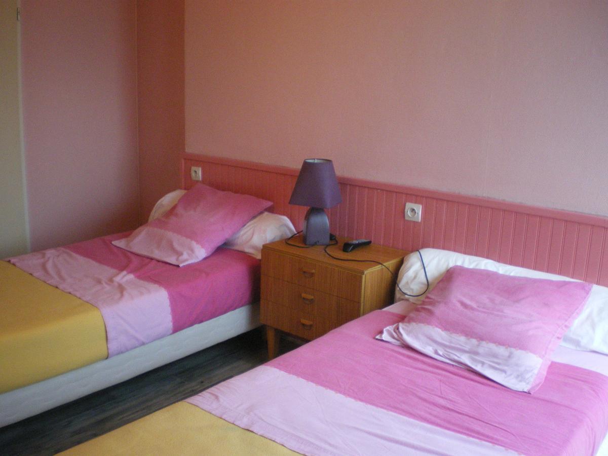רושפור Hotel Le Cargo מראה חיצוני תמונה