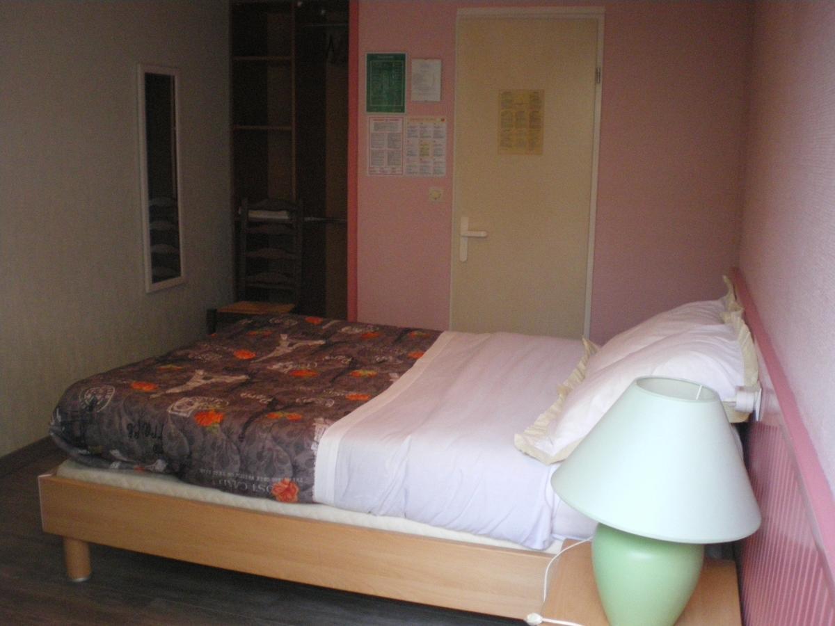 רושפור Hotel Le Cargo מראה חיצוני תמונה